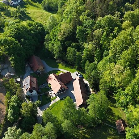 Domacija Seruga Countryside Hotel Novo Mesto Bagian luar foto