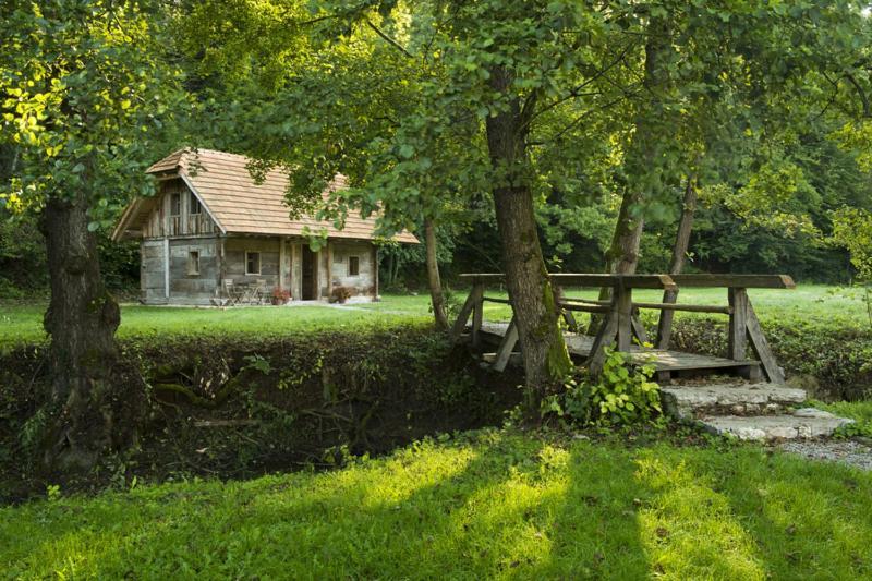 Domacija Seruga Countryside Hotel Novo Mesto Bagian luar foto