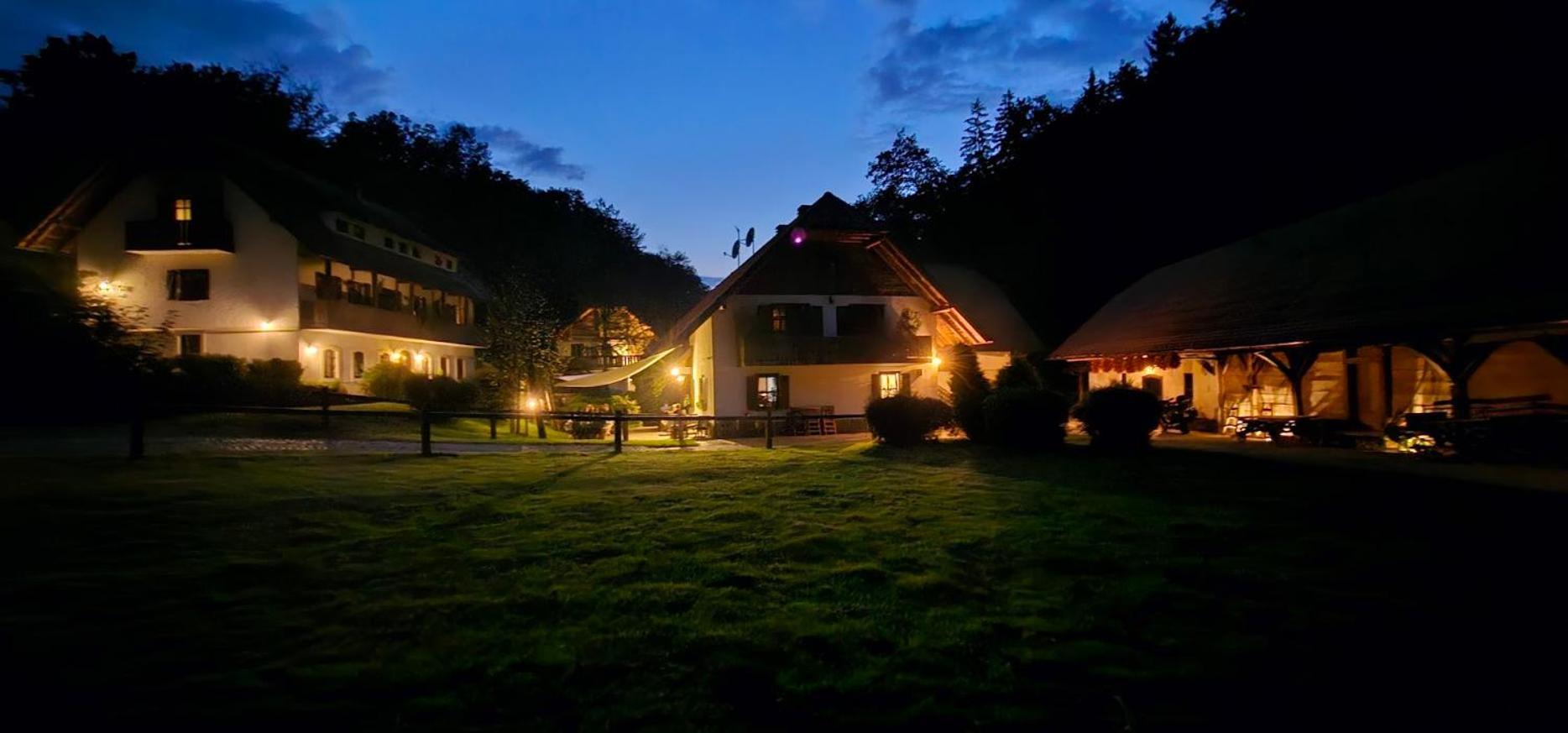 Domacija Seruga Countryside Hotel Novo Mesto Bagian luar foto