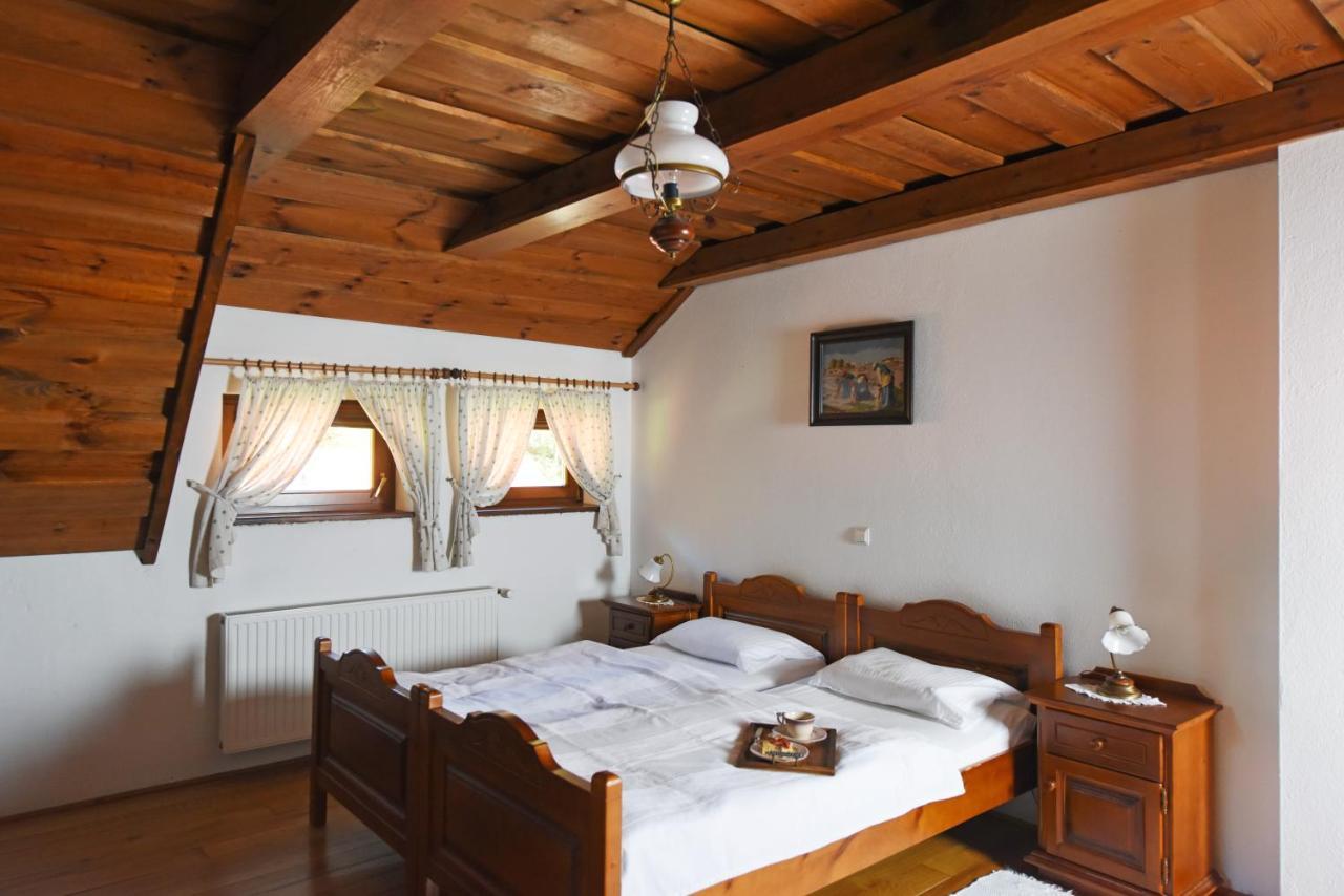 Domacija Seruga Countryside Hotel Novo Mesto Bagian luar foto